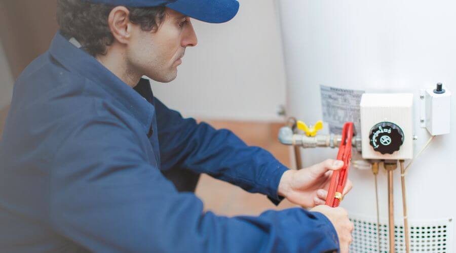 Local water heater installation in Bosworth, MO